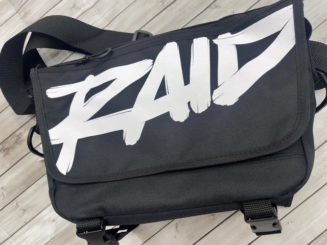 バッグ RAID JAPAN 61bUxfWj7TL._AC_SY200_QL15_.jpg
