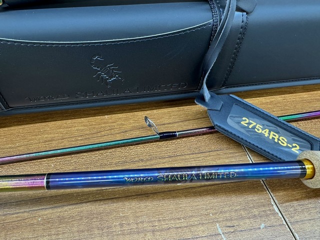 ワールドシャウラ　1581F-3    潮来釣具センター　新品‼️ WORLD SHAULA シマノ 18WORLD 18ワールドシャウラ 1581F-3