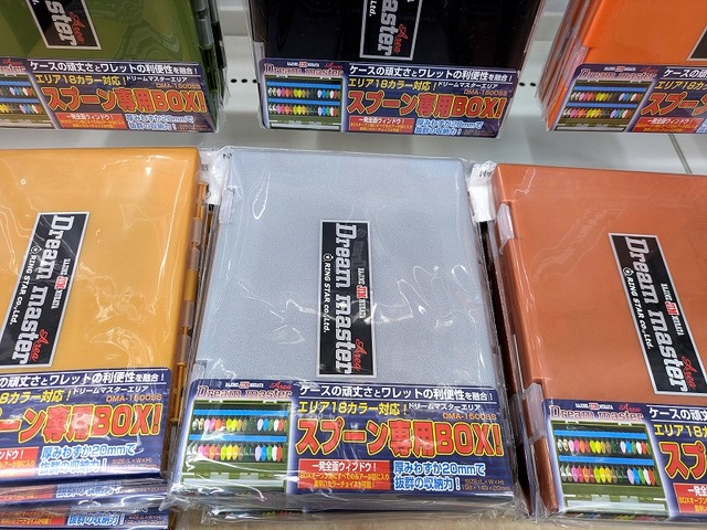 極美品】 Daiwa 15LUVIAS2004 バス釣り トラウト エリア 極美品