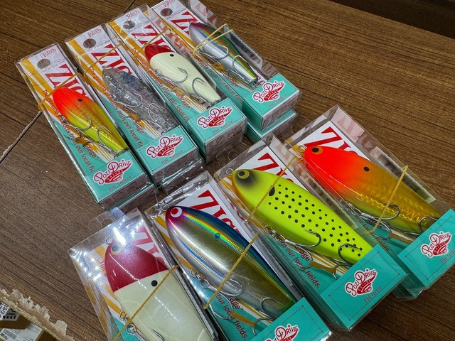 初秋の天竜川 天龍村 ： 秋の紅葉