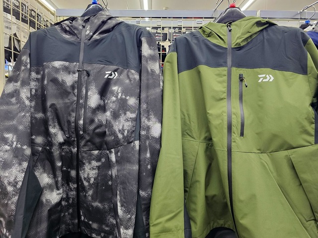 最終価格！ダイワ レインマックス レインスーツ グリーンカモ つり具の上州屋 - あなたのフィッシング＆アウトドアライフをサポート